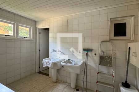 Casa de condomínio à venda com 600m², 4 quartos e 6 vagasÁrea de Serviço