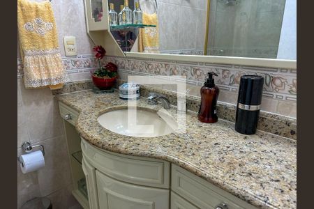 Apartamento à venda com 85m², 3 quartos e 1 vaga Apartamento à venda com 85m², 3 quartos e 1 vagaBanheiro Suíte