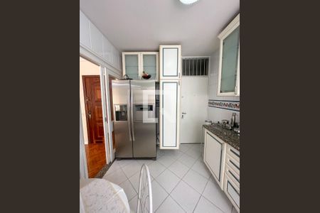 Apartamento à venda com 85m², 3 quartos e 1 vaga Apartamento à venda com 85m², 3 quartos e 1 vagaCozinha