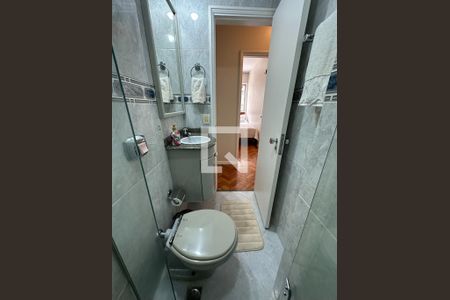 Apartamento à venda com 85m², 3 quartos e 1 vaga Apartamento à venda com 85m², 3 quartos e 1 vagaBanheiro Social
