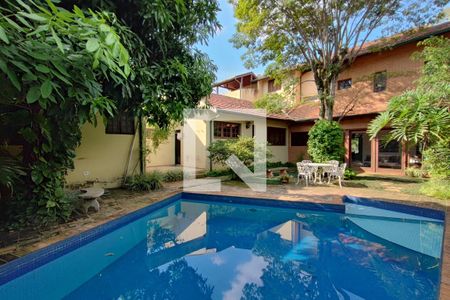 Casa à venda com 605m², 7 quartos e 6 vagasPiscina