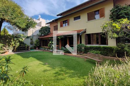 Casa à venda com 605m², 7 quartos e 6 vagasQuintal - Jardim
