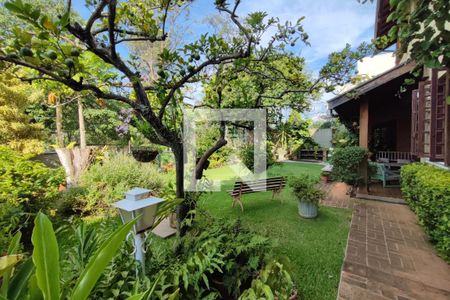 Casa à venda com 605m², 7 quartos e 6 vagasQuintal - Jardim