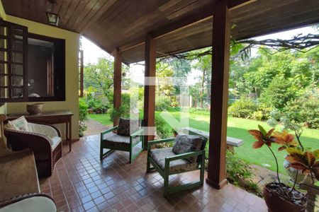 Casa à venda com 605m², 7 quartos e 6 vagasQuintal