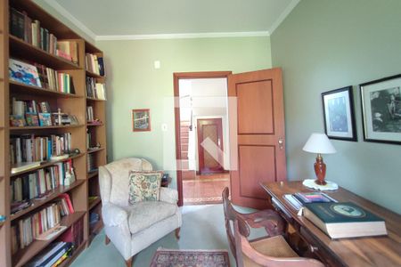 Casa à venda com 605m², 7 quartos e 6 vagasEscritório