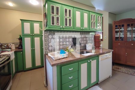 Casa à venda com 605m², 7 quartos e 6 vagasCozinha