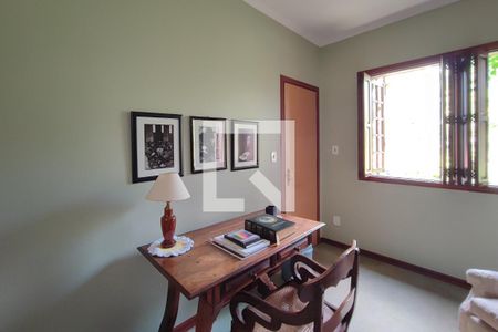 Casa à venda com 605m², 7 quartos e 6 vagasEscritório