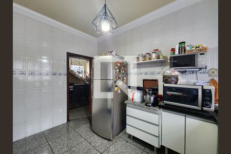 Casa à venda com 405m², 4 quartos e 2 vagasCozinha principal