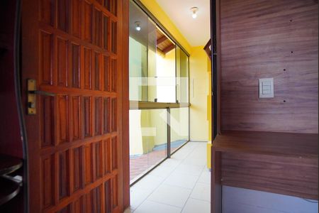 Casa de condomínio à venda com 195m², 3 quartos e 3 vagasQuarto 3 - Varanda