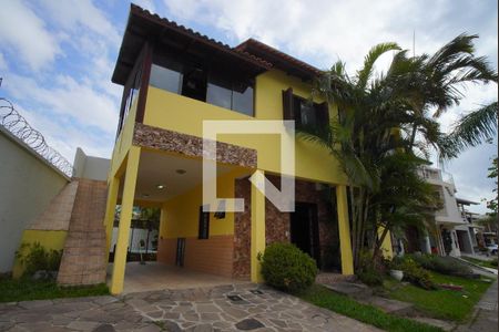 Casa de condomínio à venda com 195m², 3 quartos e 3 vagasFachada