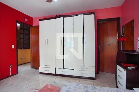 Casa de condomínio à venda com 195m², 3 quartos e 3 vagasSuíte