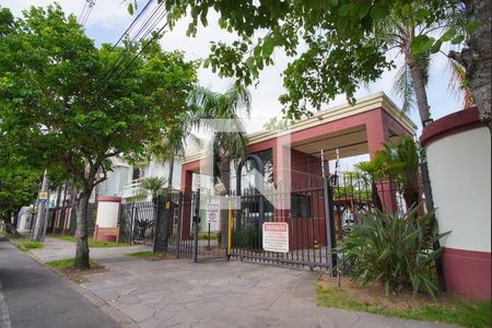 Casa de condomínio à venda com 195m², 3 quartos e 3 vagasFachada do condominio e portaria