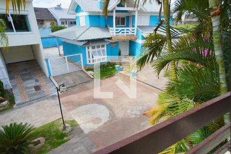 Casa de condomínio à venda com 195m², 3 quartos e 3 vagasVaranda - Vista