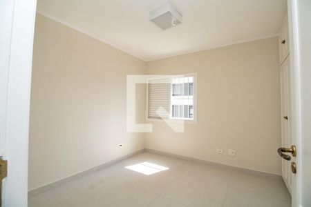Apartamento à venda com 200m², 4 quartos e 2 vagas Apartamento à venda com 200m², 4 quartos e 2 vagasQuarto 2