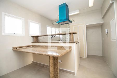 Apartamento à venda com 200m², 4 quartos e 2 vagas Apartamento à venda com 200m², 4 quartos e 2 vagasCozinha