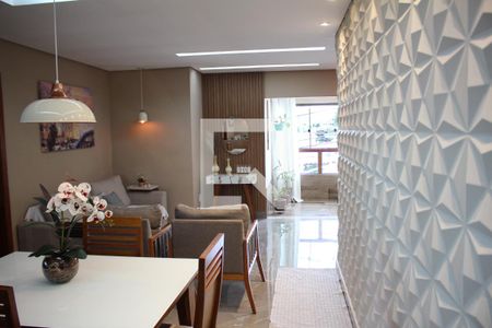 Sala 1 de casa à venda com 6 quartos, 350m² em Conjunto Água Branca, Contagem
