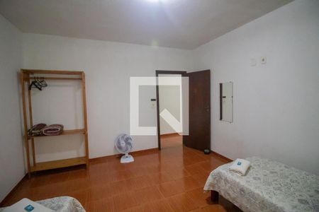 Casa para alugar com 200m², 4 quartos e 2 vagas Casa para alugar com 200m², 4 quartos e 2 vagasQuarto 1