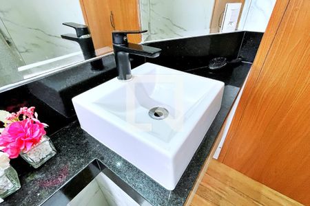 Apartamento à venda com 47m², 2 quartos e 1 vaga Apartamento à venda com 47m², 2 quartos e 1 vagaBanheiro