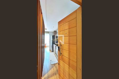 Apartamento à venda com 47m², 2 quartos e 1 vaga Apartamento à venda com 47m², 2 quartos e 1 vagaEntrada