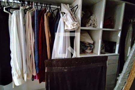 Casa à venda com 220m², 6 quartos e 2 vagas Casa à venda com 220m², 6 quartos e 2 vagasquarto 6 suite