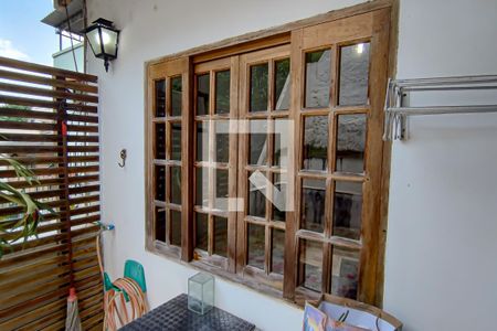 Casa à venda com 220m², 6 quartos e 2 vagas Casa à venda com 220m², 6 quartos e 2 vagasquarto 6 suite