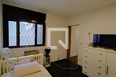 Casa à venda com 220m², 6 quartos e 2 vagas Casa à venda com 220m², 6 quartos e 2 vagasquarto 3 suite