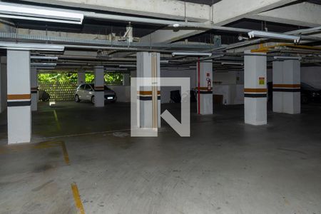 Apartamento à venda com 49m², 2 quartos e 1 vaga Apartamento à venda com 49m², 2 quartos e 1 vagaÁrea Comum - Garagem