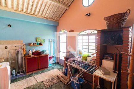 Casa à venda com 190m², 2 quartos e 2 vagas Casa à venda com 190m², 2 quartos e 2 vagasÁrea de Serviço