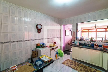 Casa à venda com 190m², 2 quartos e 2 vagas Casa à venda com 190m², 2 quartos e 2 vagasCozinha