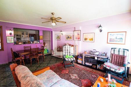 Casa à venda com 190m², 2 quartos e 2 vagas Casa à venda com 190m², 2 quartos e 2 vagasSala de Jantar