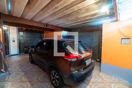 Casa à venda com 190m², 2 quartos e 2 vagas Casa à venda com 190m², 2 quartos e 2 vagasGaragem