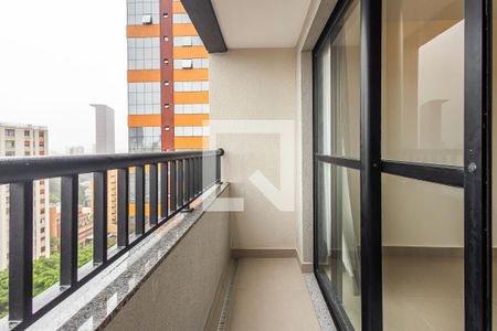 Varanda de kitnet/studio para alugar com 1 quarto, 25m² em Pinheiros, São Paulo