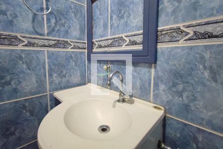 Casa à venda com 270m², 4 quartos e 4 vagasBanheiro Social