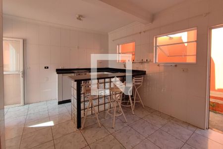 Casa à venda com 270m², 4 quartos e 4 vagasCozinha