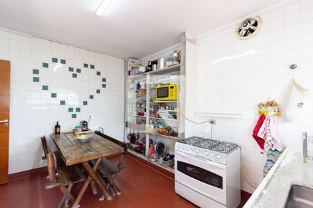 Casa à venda com 449m², 3 quartos e 1 vagaCozinha 