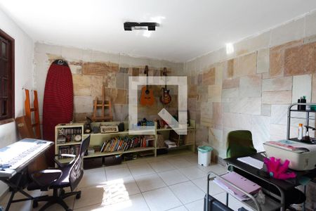 Casa à venda com 449m², 3 quartos e 1 vagaQ