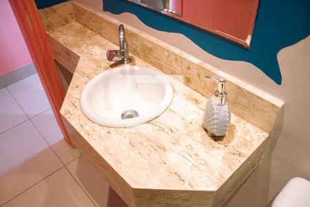 Casa à venda com 200m², 3 quartos e 1 vagaLavabo