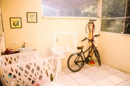 Casa à venda com 200m², 3 quartos e 1 vagaÁrea de Serviço