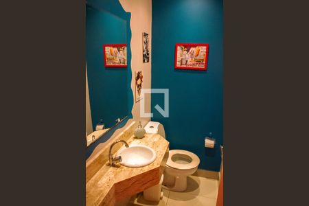 Casa à venda com 200m², 3 quartos e 1 vagaLavabo