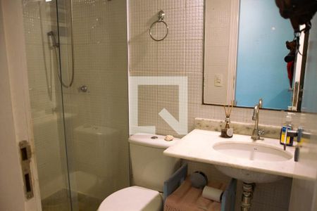 Casa à venda com 200m², 3 quartos e 1 vagaBanheiro