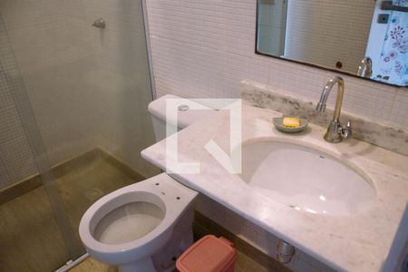 Casa à venda com 200m², 3 quartos e 1 vagaBanheiro da Suíte