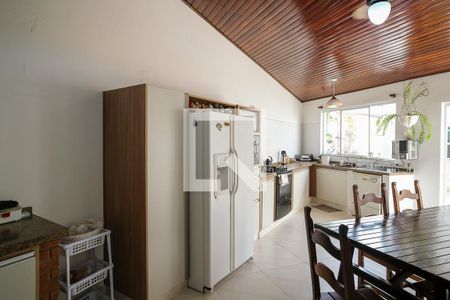 Casa à venda com 400m², 5 quartos e 6 vagasCozinha Edícula