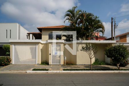 Casa à venda com 400m², 5 quartos e 6 vagasFachada