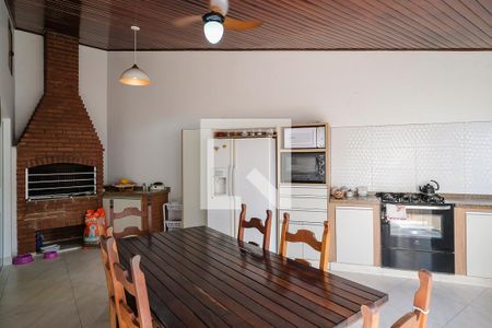 Casa à venda com 400m², 5 quartos e 6 vagasCozinha Edícula