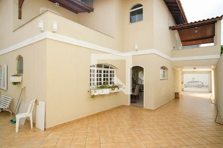 Casa à venda com 400m², 5 quartos e 6 vagasQuintal