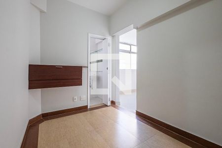 Apartamento à venda com 198m², 4 quartos e 2 vagasQuarto de serviço