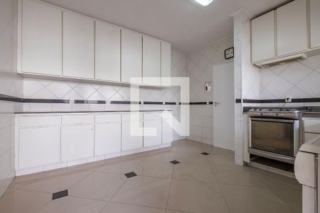 Apartamento à venda com 198m², 4 quartos e 2 vagasCozinha