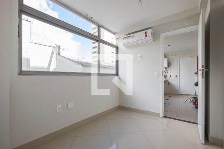 Apartamento à venda com 198m², 4 quartos e 2 vagasQuarto de serviço