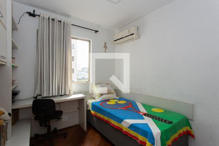 Apartamento à venda com 68m², 3 quartos e 2 vagasQuarto 2