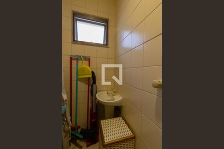 Apartamento à venda com 93m², 3 quartos e 2 vagas Apartamento à venda com 93m², 3 quartos e 2 vagasBanheiro de serviço